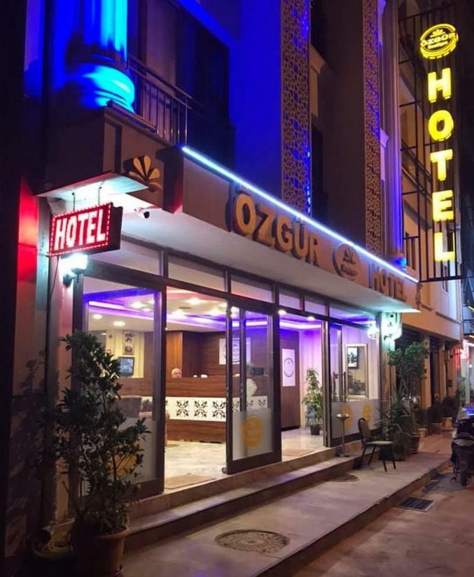 Oezguer Hotel アンタルヤ エクステリア 写真